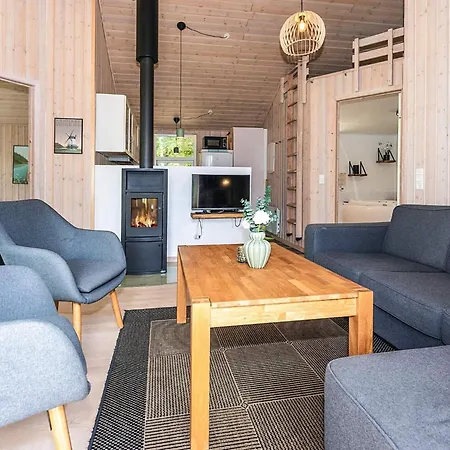 Semesterbostad 6 Person In Hals